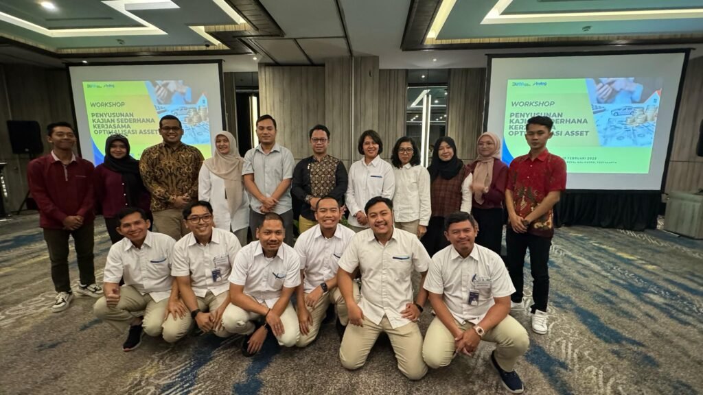 M Farid Nor Rohman bersama peserta Coaching Clinic bersama Perum Bulog